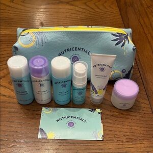 Nutrienticals Skincare Set with‎ Cosmetic Bag
